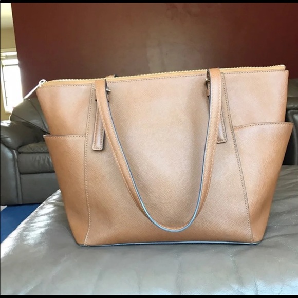 Michael Kors purse - Picture 2 of 7